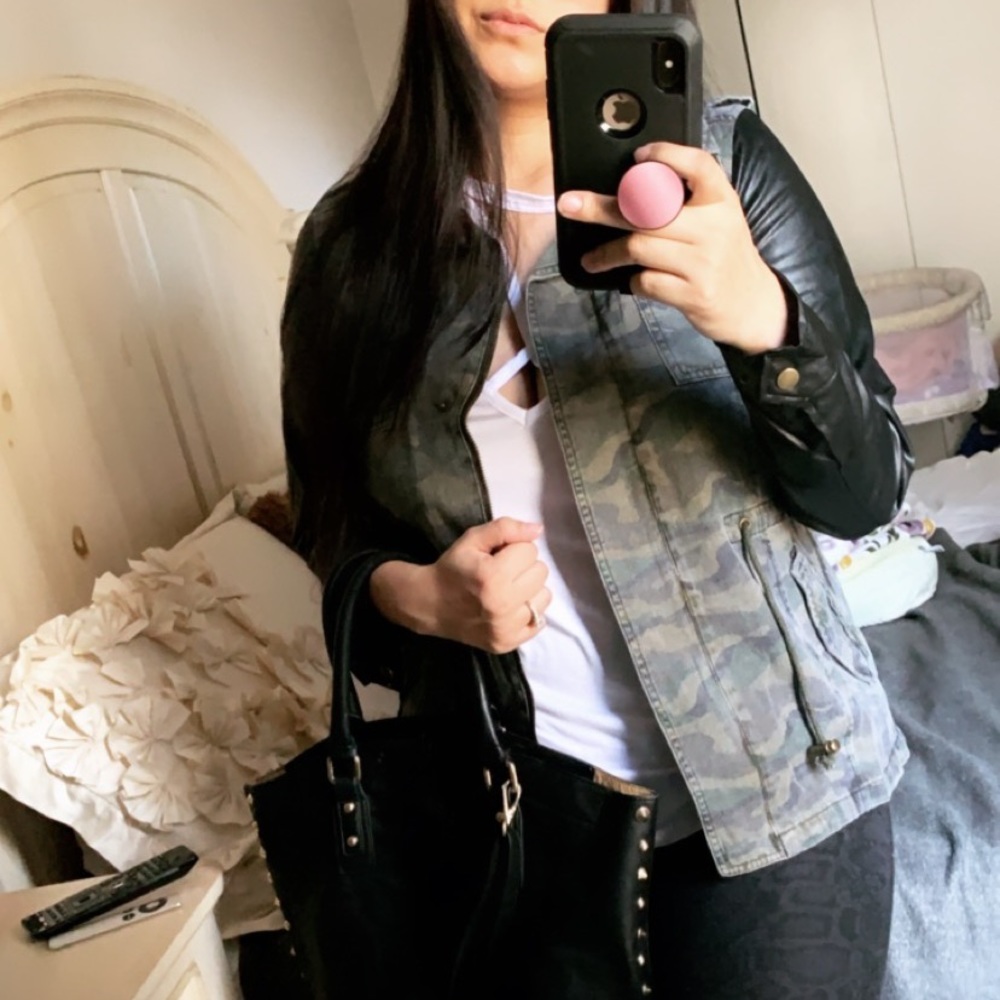 🆕SALE‼️CAMO PRINT JACKET